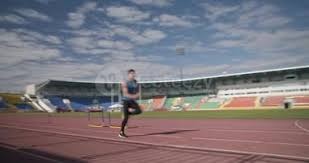 格纳布里将功补过，韩国铁卫攻防一体，拜仁3-1科隆造德甲神迹